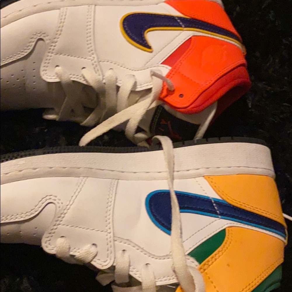 Shoes - Picture 3 of 3